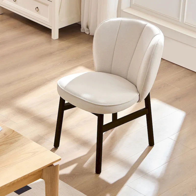 Chaise de salle à manger moderne sans accoudoirs, avec structure en bois et assise rembourrée, adaptée à la cuisine, au salon et au restaurant