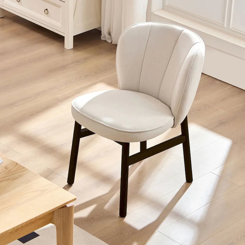 Chaise de salle à manger moderne sans accoudoirs, avec structure en bois et assise rembourrée, adaptée à la cuisine, au salon et au restaurant