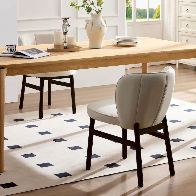 Chaise de salle à manger moderne sans accoudoirs, avec structure en bois et assise rembourrée, adaptée à la cuisine, au salon et au restaurant