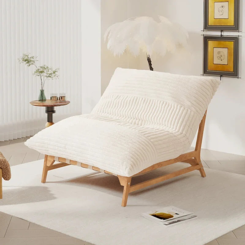 Großer, plüschiger Sitzsack-Loungesessel mit massivem Holzgestell, bequemer Loungesessel mit Daunenfüllung