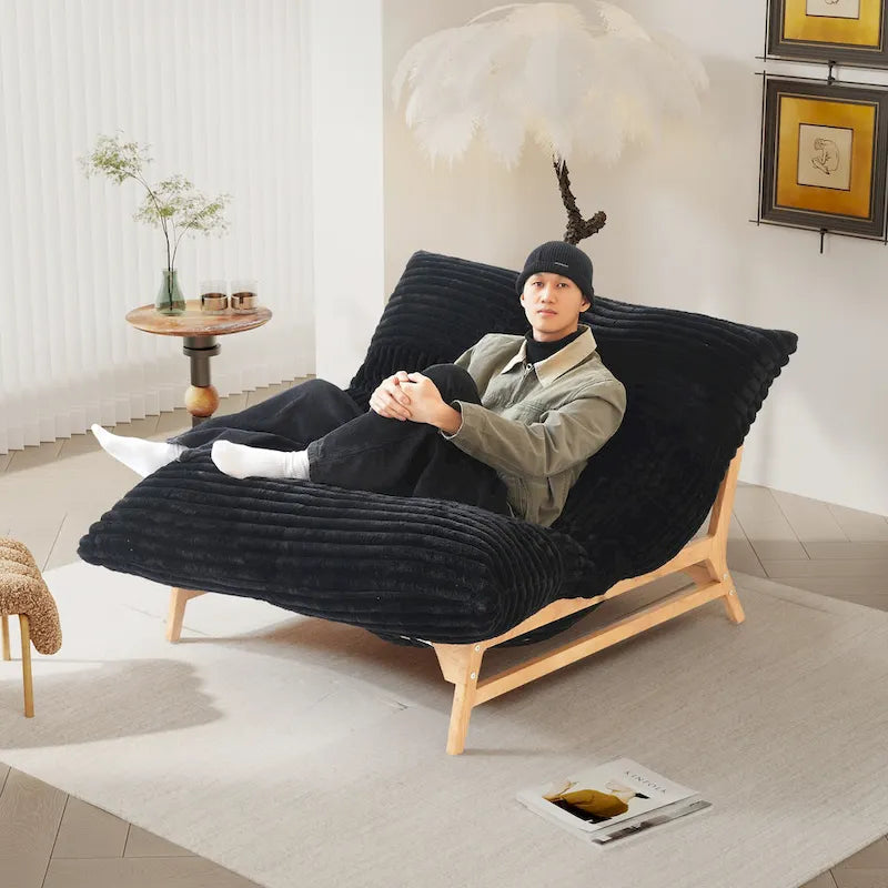 Großer, plüschiger Sitzsack-Loungesessel mit massivem Holzgestell, bequemer Loungesessel mit Daunenfüllung