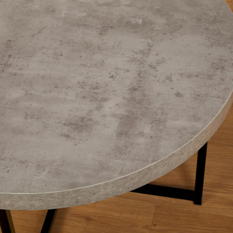 Minimalistischer Couchtisch im skandinavischen Stil