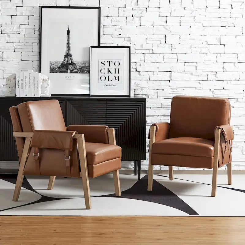 Sessel im Landhausstil aus Kunstleder mit Beinen aus Massivholz, zwei Stühle pro Set.